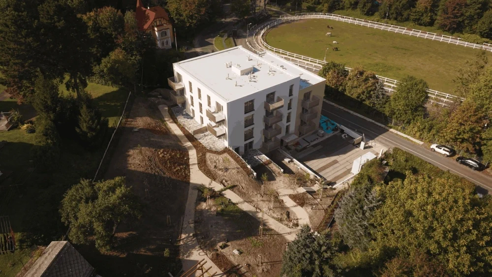 25-10-05-Norska-living-exterier-2